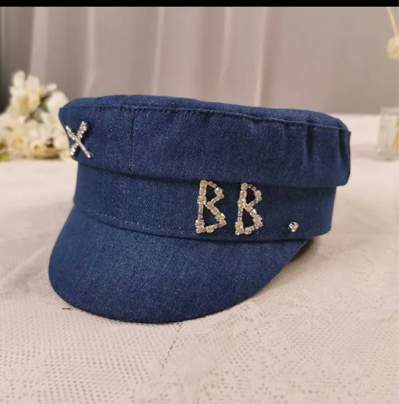 Стильная кепка bb Стильная кепка bb