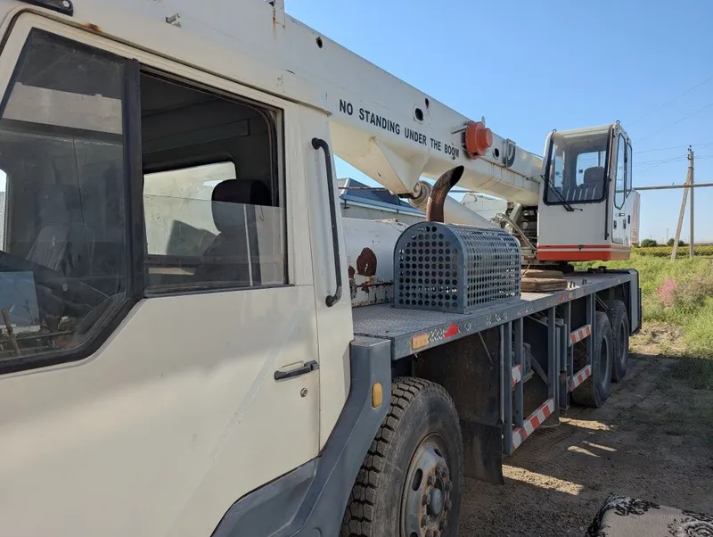 Avtokran Zoomlion 16 T, 2009 4 Avtokran Zoomlion 16 T, 2009 4
