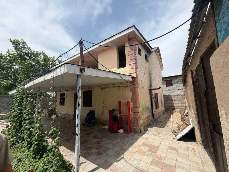 Dacha sotiladi Azadbash