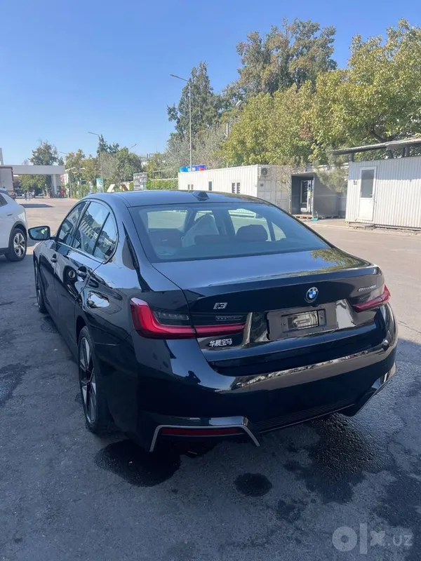 BMW i3 40L night sport 2025 yil 2 BMW i3 40L night sport 2025 yil 2