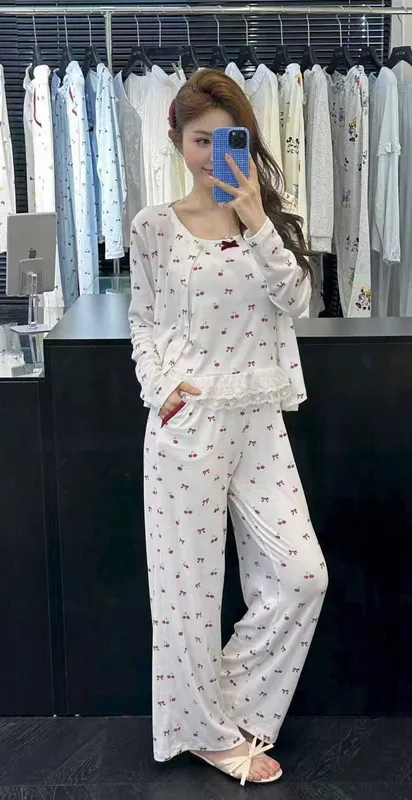 Gazal ayoolar uchun pijama — фото 1