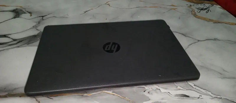 HP ноутбук 1 HP ноутбук 1
