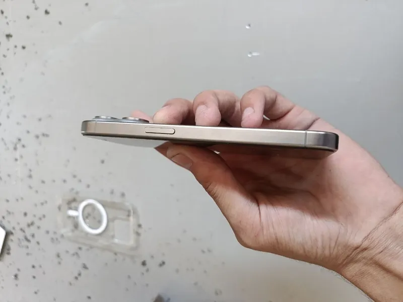 iPhone 15 Pro 128GB, состояние идеальное 2 iPhone 15 Pro 128GB, состояние идеальное 2