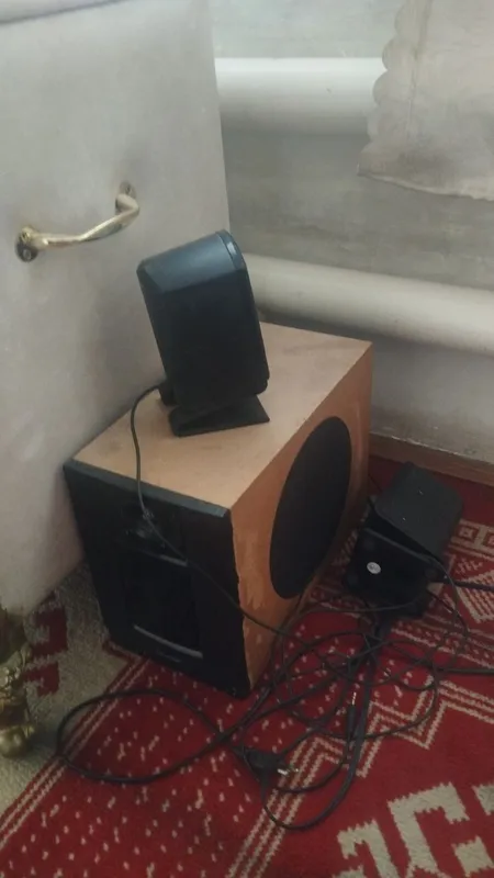 microʼlab xolat yaxshi, 2 ta pishalkasi bor