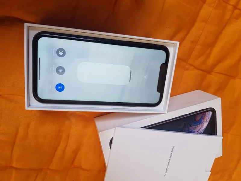 iPhone Xr LL/A 64Gb karobkali 4 iPhone Xr LL/A 64Gb karobkali 4