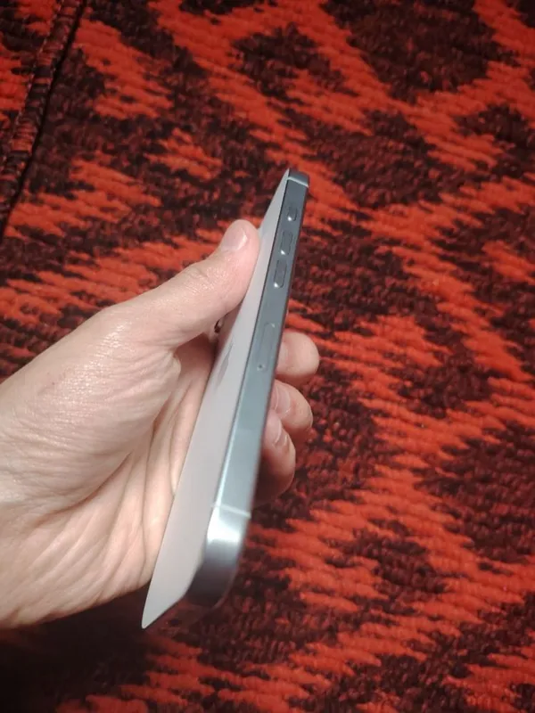 iPhone 16 Pro 512 ГБ 6 iPhone 16 Pro 512 ГБ 6