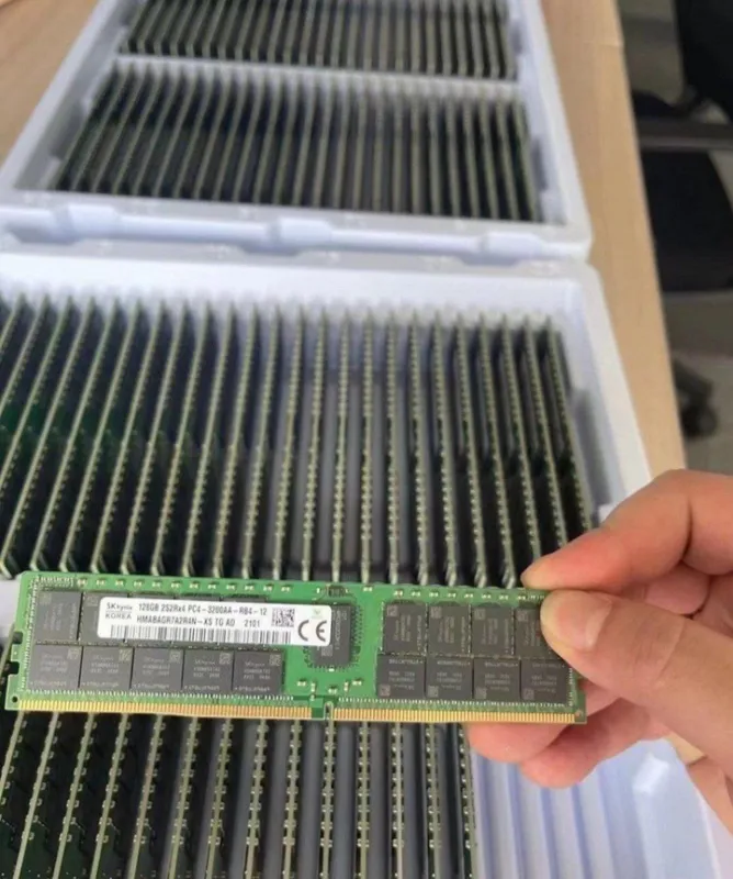 DDR для сервера 8gb/16gb/32gb/64gb 3200MHz 2 DDR для сервера 8gb/16gb/32gb/64gb 3200MHz 2
