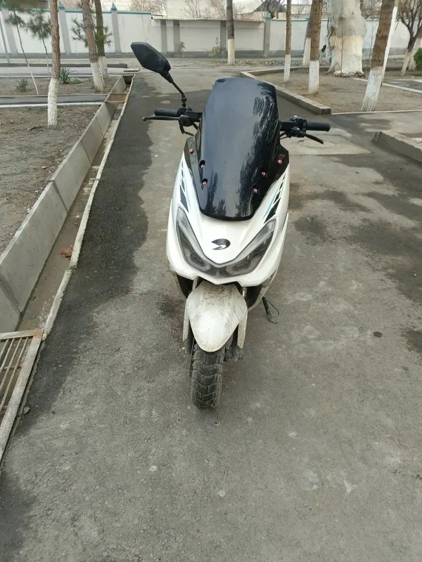 Benzili sukutir motori yaxshi 100 ga 3 ta 3.5