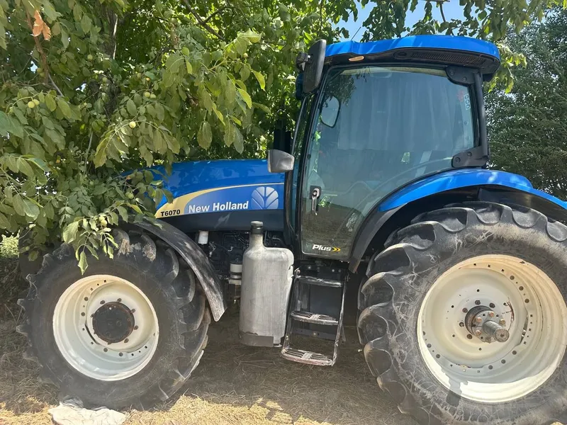 Traktor "New Holland T6070 + 4 korpusli Sukov plug | 5973 motosoat" 3 Traktor "New Holland T6070 + 4 korpusli Sukov plug | 5973 motosoat" 3