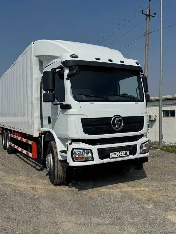SHACMAN L3000 с колесной формулой 4х2