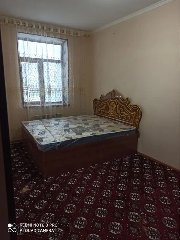 5каватли домнинг 4каватида 3хонали квартира ижарага берилади