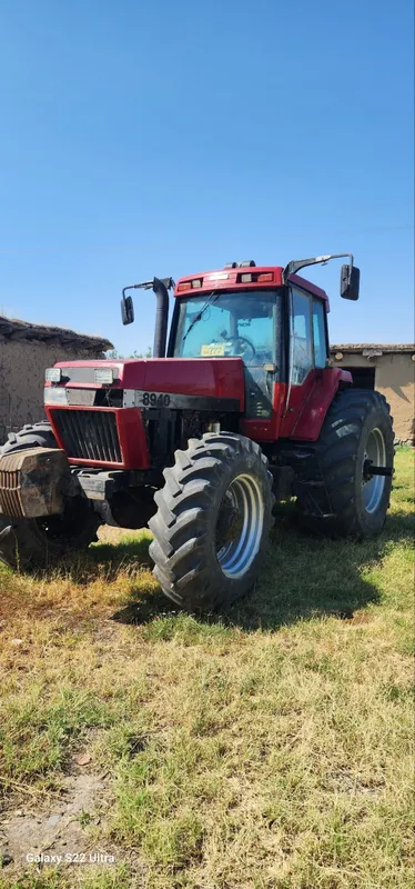 Magnum traktor sotiladi 1 Magnum traktor sotiladi 1