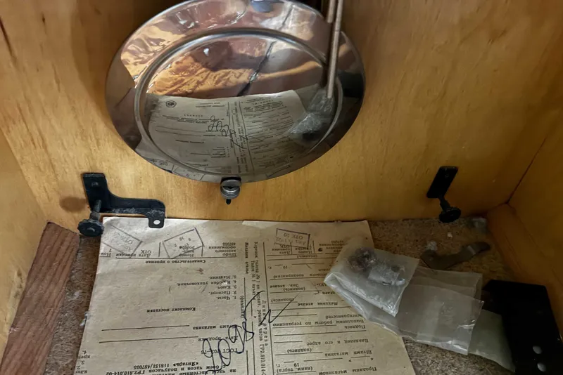 Продам настенные часы Янтарь 2