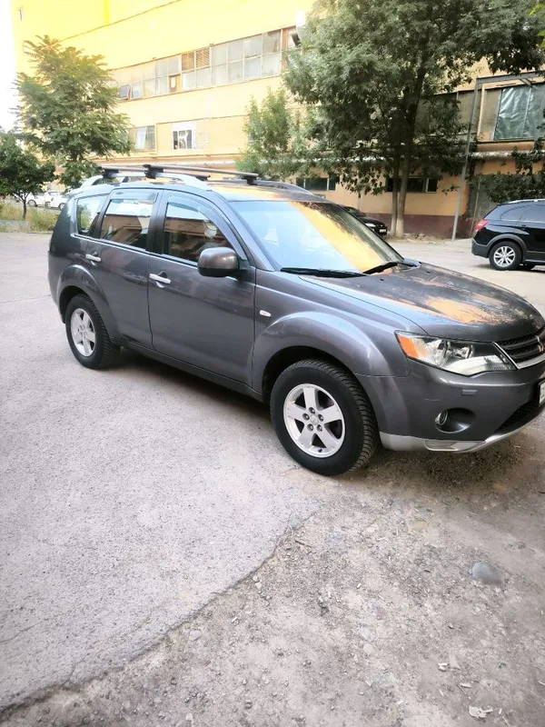 Прадам свое авто Mitsubishi Outlander 6