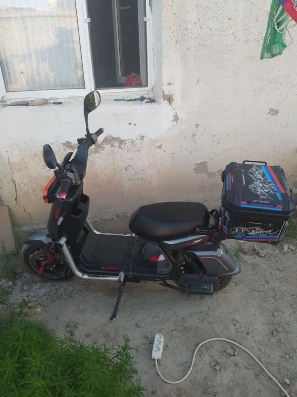 Продаётся скутер 2 Продаётся скутер 2