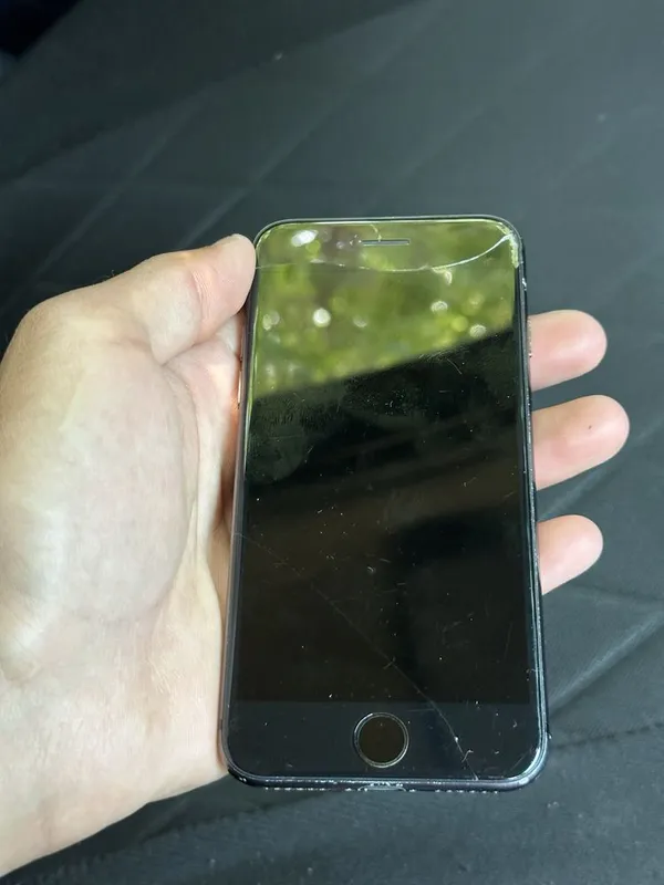 Iphone 8 64gb sotiladi — фото 1