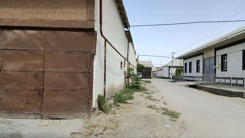 Hovli sotiladi 6 sotix Hovli sotiladi 6 sotix