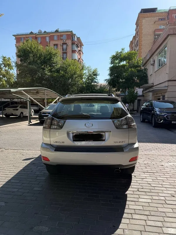 Срочно продается автомобиль Lexus RX 350 3 Срочно продается автомобиль Lexus RX 350 3