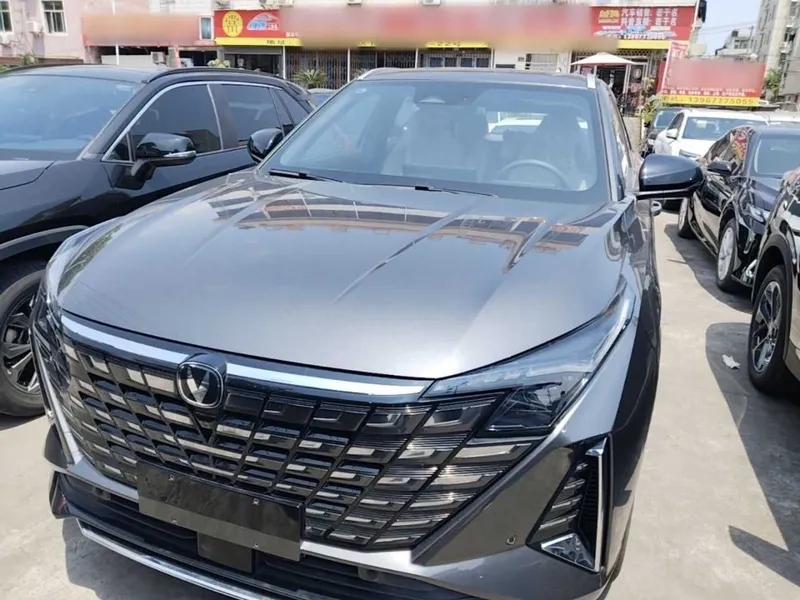 CHANGAN UNI-Z 1.5T Premium Edition — фото 2