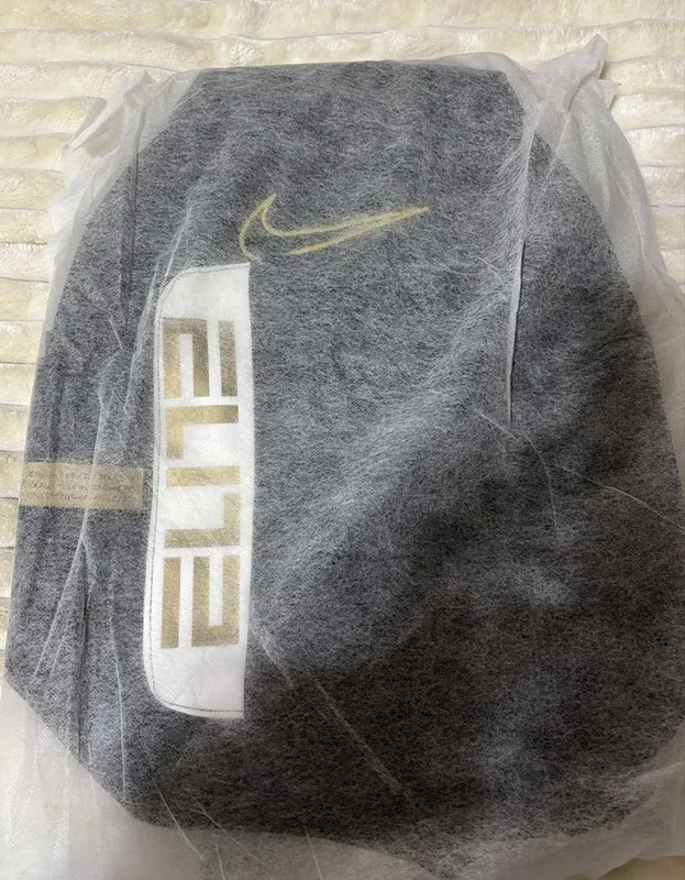 Nike Elite , black gold 4 Nike Elite , black gold 4
