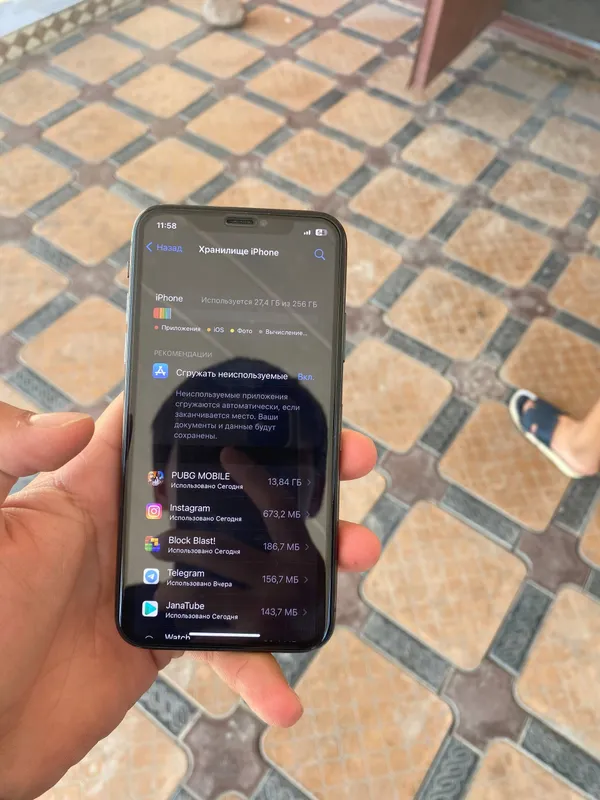 iPhone X 3 iPhone X 3