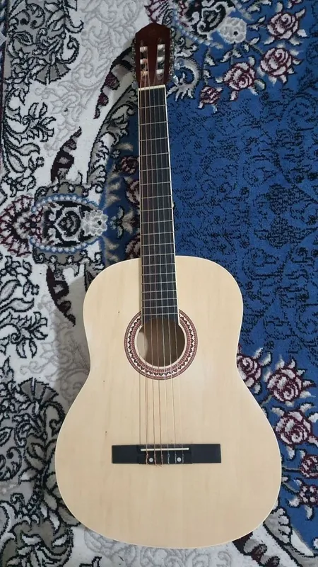 Гитара YAMAHA - Gitara