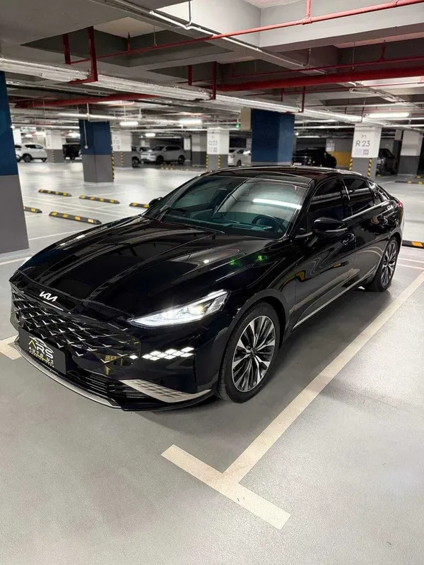 Kia K8 2023y 26ming yurgan! tozza moshina! ideal holatda! Kia K8 2023y 26ming yurgan! tozza moshina! ideal holatda!