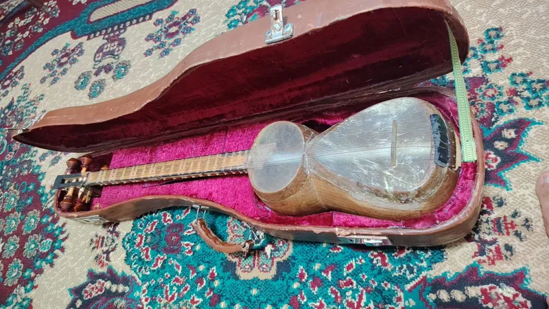 Сатылады . Жаґдайы жаксы Сатылады . Жаґдайы жаксы