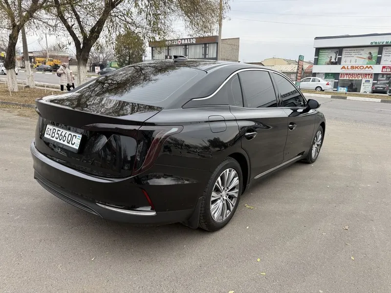 Hongqi eqm 5 500 аренда с выкупом 3
