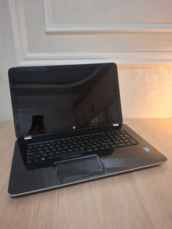 ОЧЕНЬ СРОЧНО HP pavilion 17 3