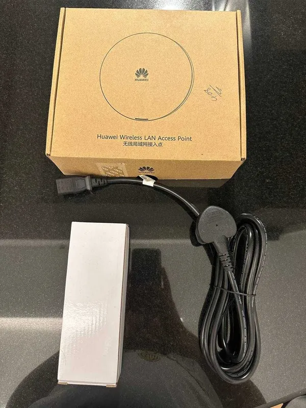 HUAWEI AirEngine 5762-10-professional Wi-Fi 6 Access Point — фото 1