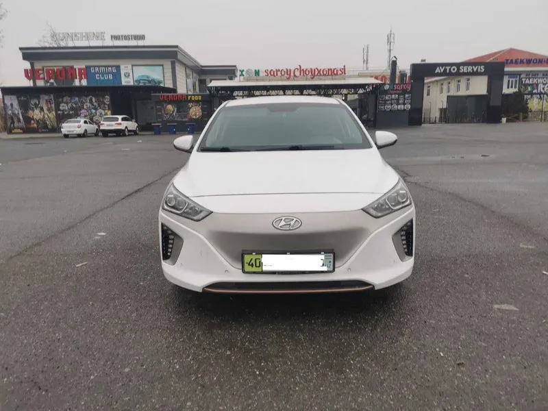 Hyundai Ioniq Electric 2018й Soh100% — фото 2