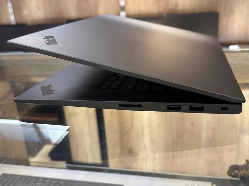 HP ZBook Firefly 14 G8 Core i7-1185G7 ram 8 ssd 256 — фото 2