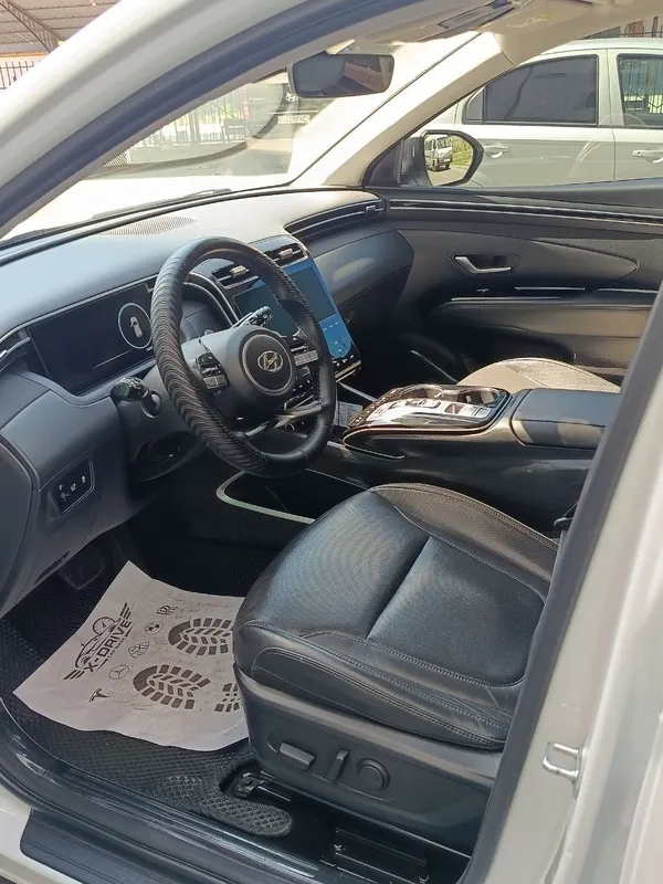 HYUNDAI Tucsan Full sotiladi SROCHNA 5 HYUNDAI Tucsan Full sotiladi SROCHNA 5