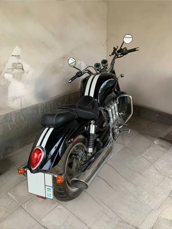 Triumph Rocket III Roadster 2015 — фото 4