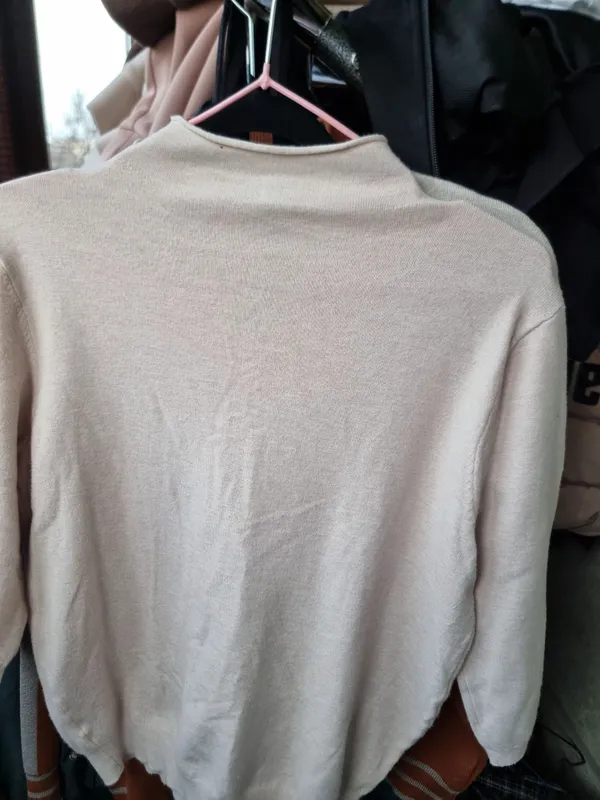 2 Женские кофты за 60 3 2 Женские кофты за 60 3