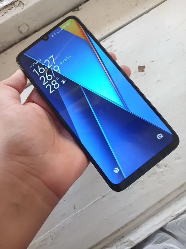Телефон Poco C65 3 Телефон Poco C65 3