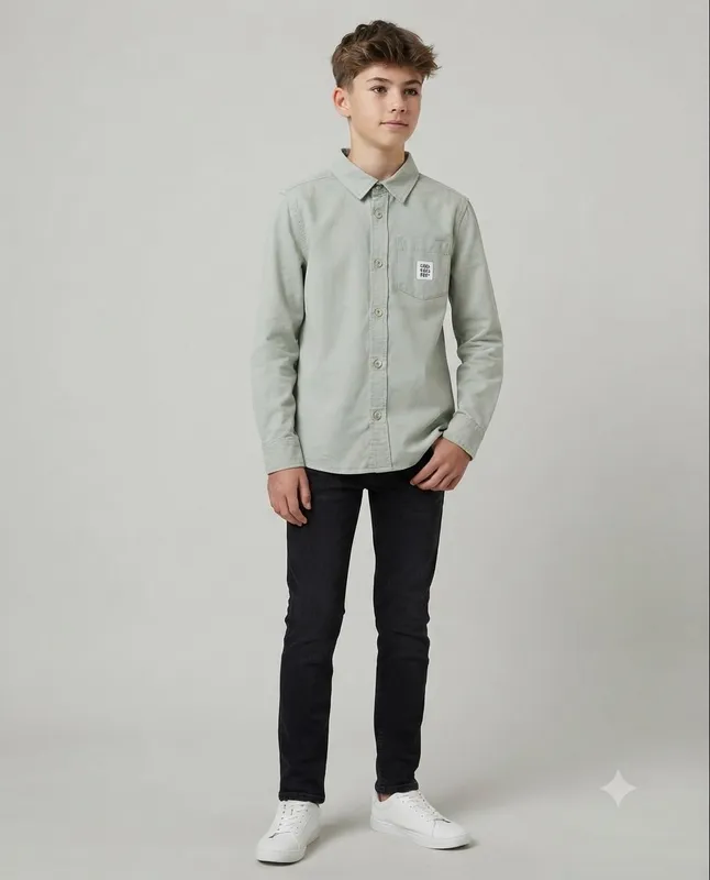 O‘g‘il bola uchun H&M zamonaviy ko‘ylagi (12–13 yosh)