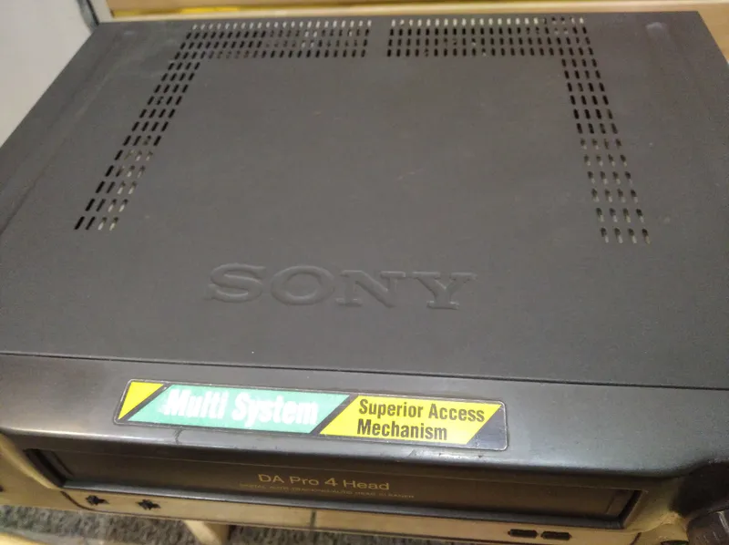Видеомагнитофон Sony (не работает). Видеомагнитофон 10