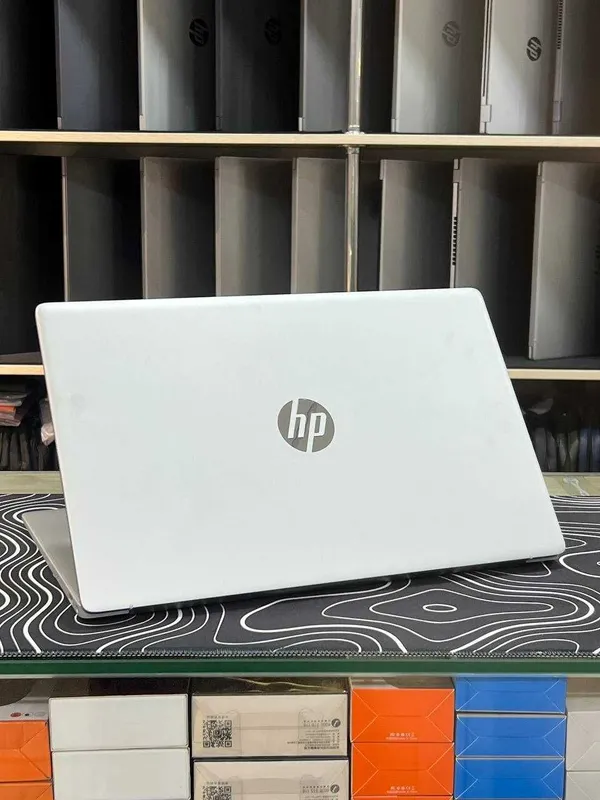 HP Laptop 17 AMD ryzen 5 7520U/8/512/Display 17'3 FHD IPS — фото 2