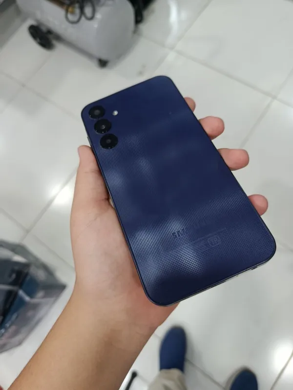 Телефон Samsung A25 6gb/128gb — фото 3