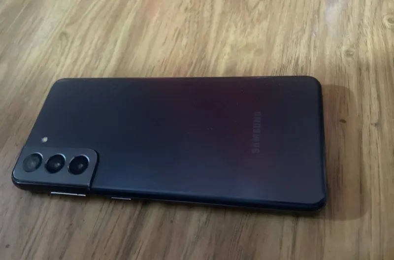Обмен на iPhone 3 Обмен на iPhone 3