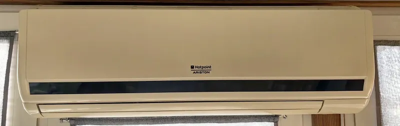 Кондиционер ARISTON Hotpoint 12