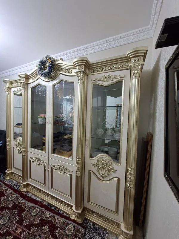 Сервант 2 Сервант 2