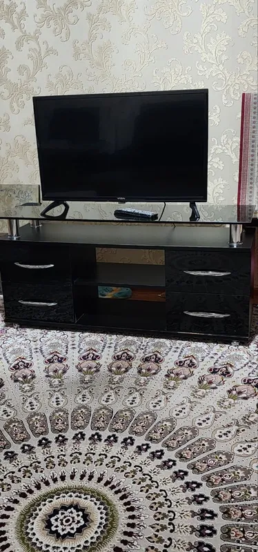 Телевизор LG с подставкой продаётся срочна televizor LG postavkasi — фото 2