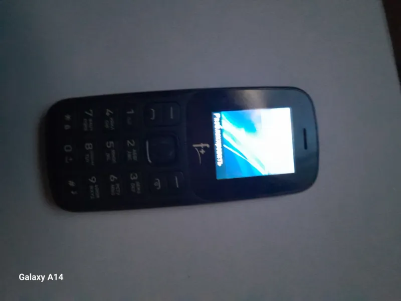 телефон сотилади f+ 3