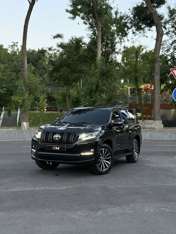 Land crusier 150 4-litrli holati tinu tozza moshina polniy bron usti.