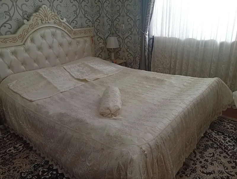 Pakrival qaymoq rangli dogʻ dugʻi yoʻq 2 marta sop qoʻyilgan yengidi — фото 1