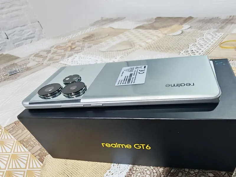 Realme GT 6 Global 12/256 GB, ekranda yoriq bor, tavsifni o‘qing! 4 Realme GT 6 Global 12/256 GB, ekranda yoriq bor, tavsifni o‘qing! 4