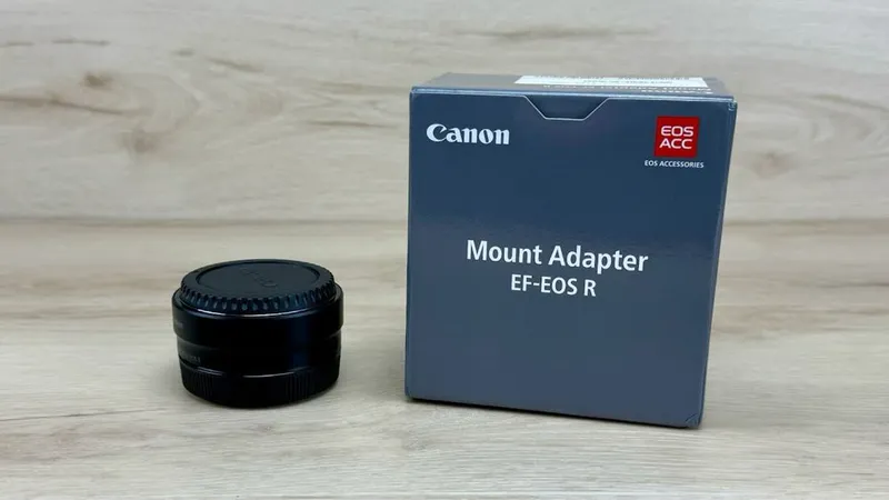 Canon RF-EF adapter 1 Canon RF-EF adapter 1